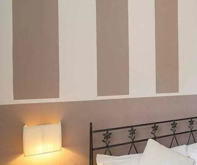 مسافرخانه Rosalba