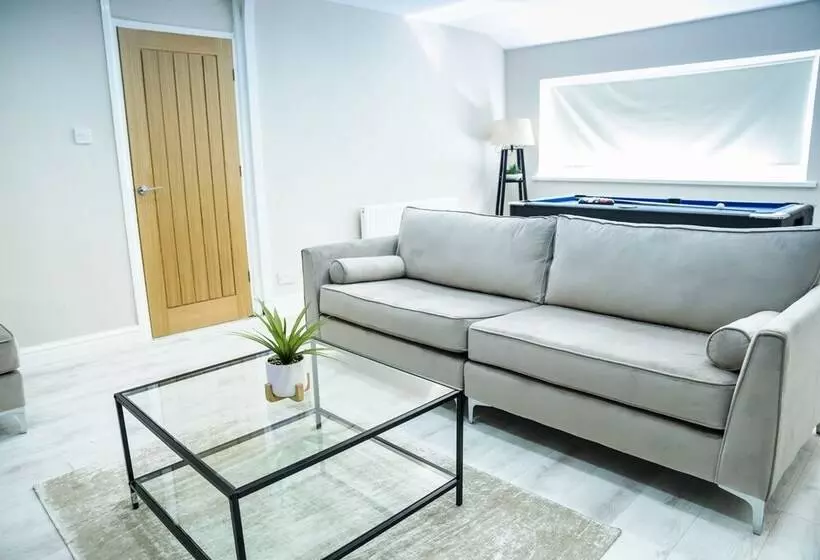 Residenssi Inviting 1 Bed House In Bradford