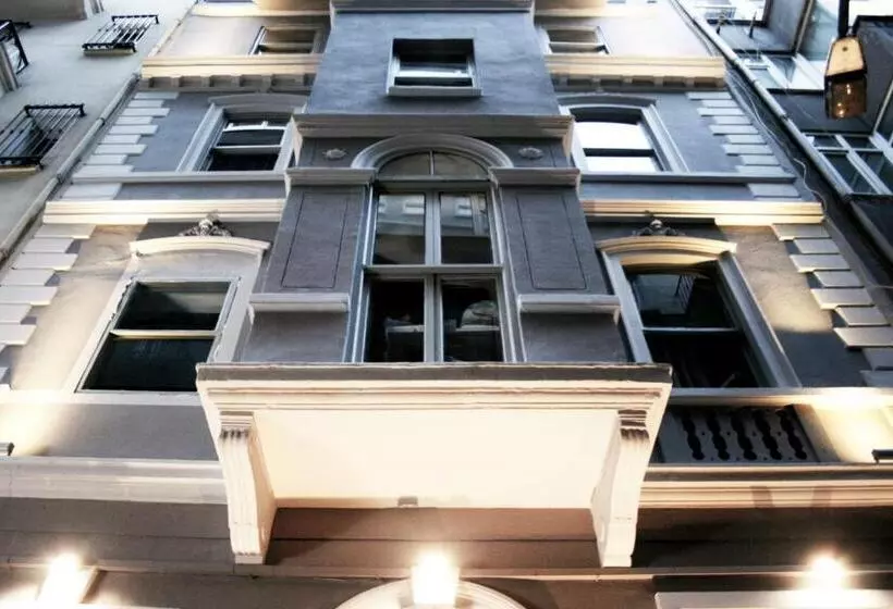 ユースホステル Haus Galata