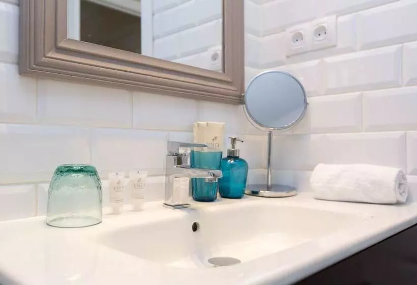 Retkeilymaja Violeta Boutique