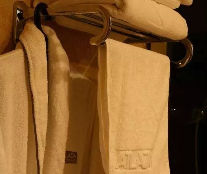 Atlaza City Residence