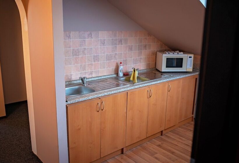 בית מלון כפרי Almond