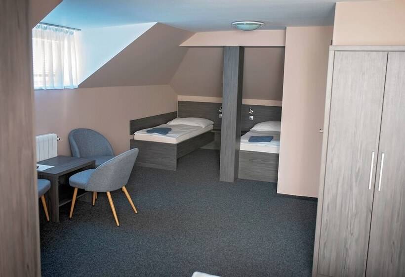 בית מלון כפרי Almond