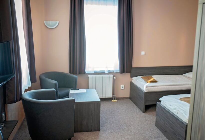 בית מלון כפרי Almond