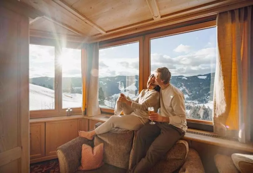 ホテル Bergheimat