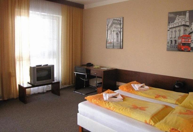 هتل Bílá Růže