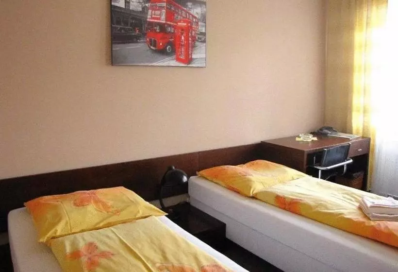 فندق Bílá Růže