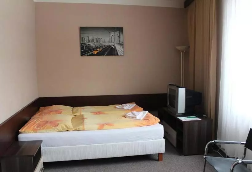 فندق Bílá Růže