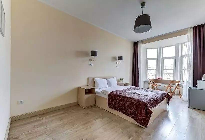 Hotelli Democrat On Nevskiy 147