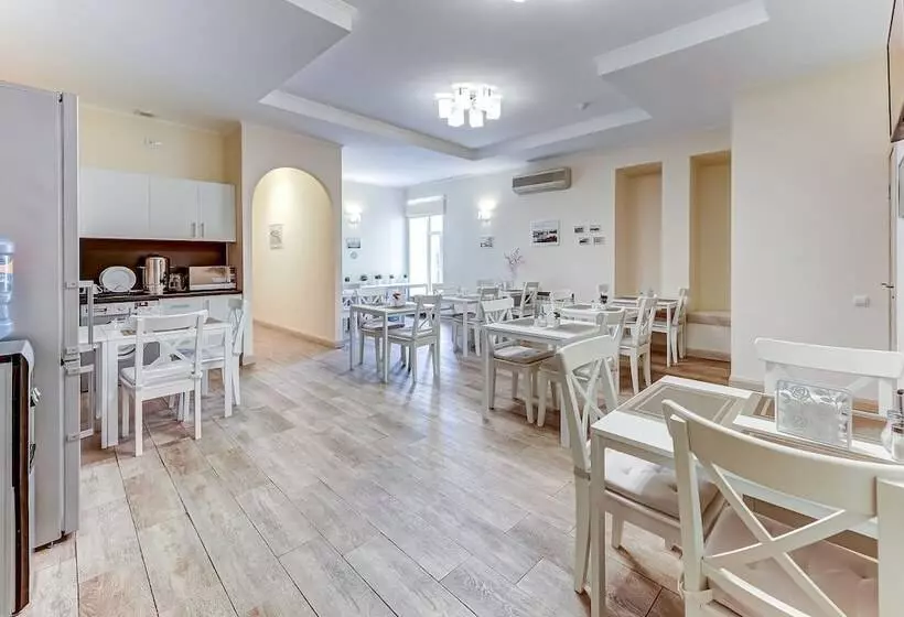 Hotelli Democrat On Nevskiy 147