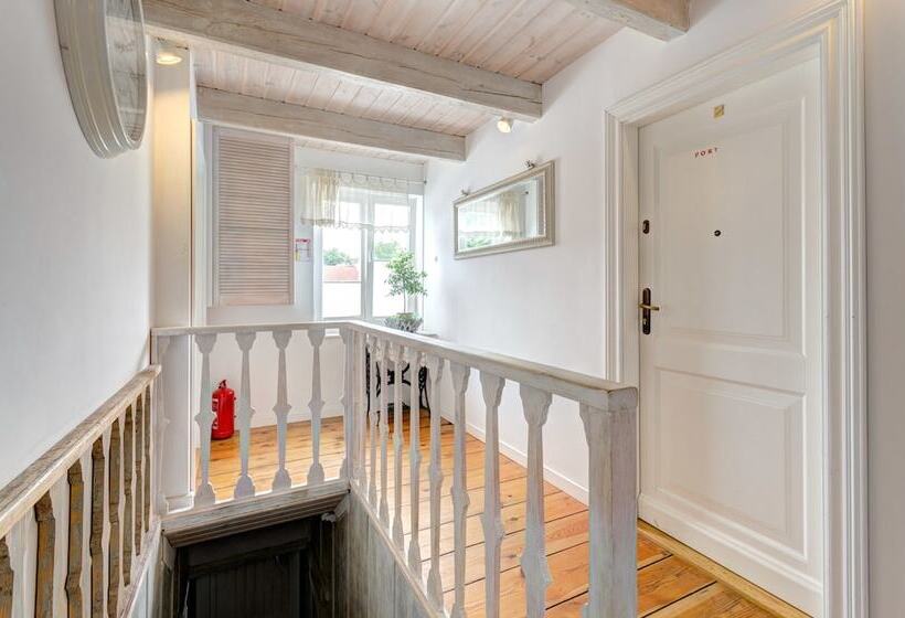 호텔 Dom & House Apartments Port Monte Cassino