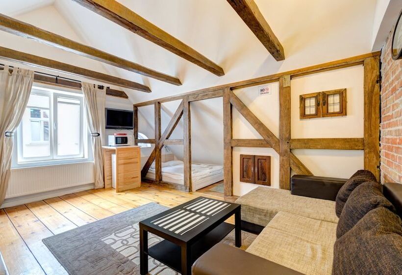 호텔 Dom & House Apartments Port Monte Cassino