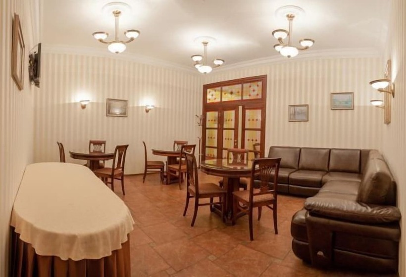 فندق Gostiny Dom