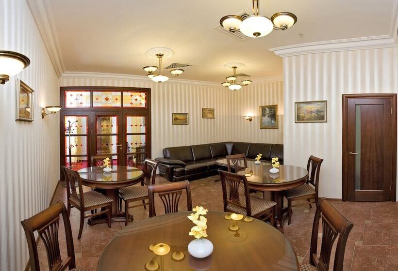 فندق Gostiny Dom