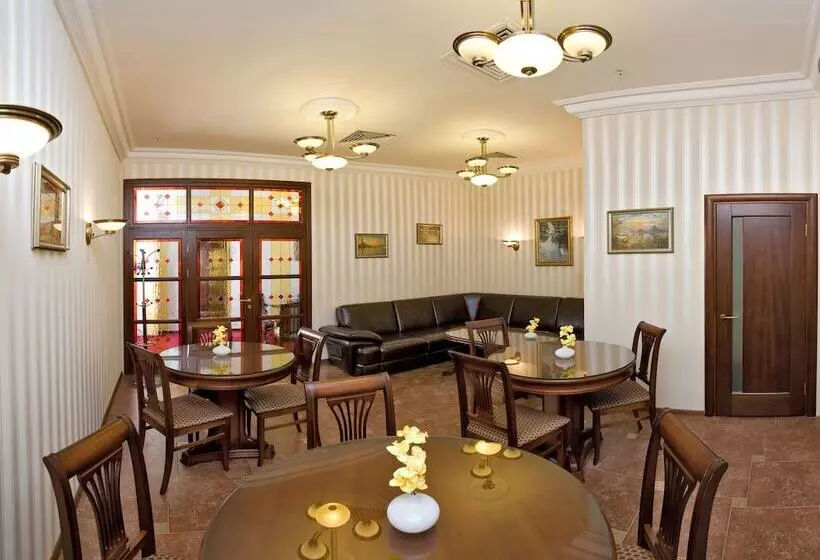 فندق Gostiny Dom