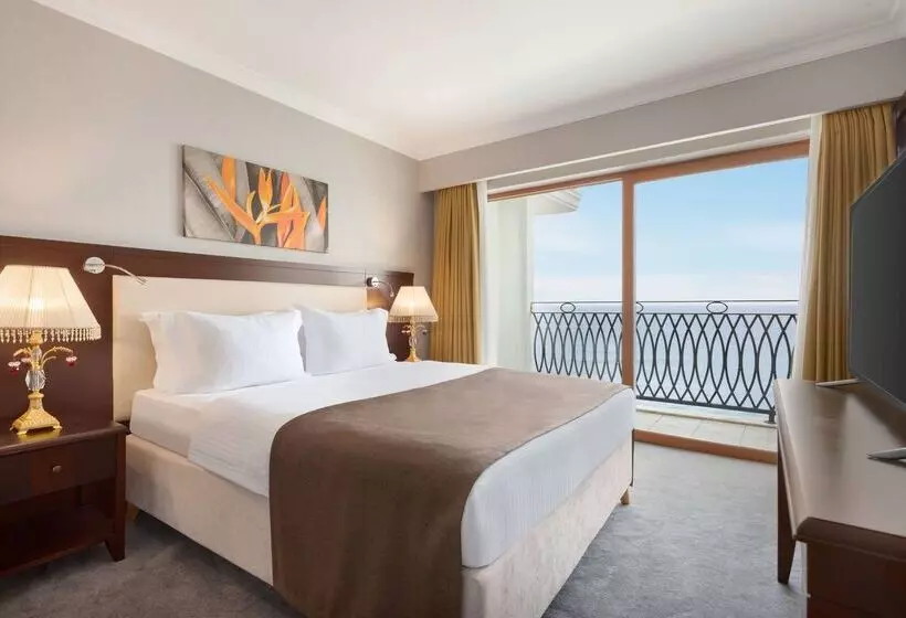 Отель La Quinta By Wyndham Giresun