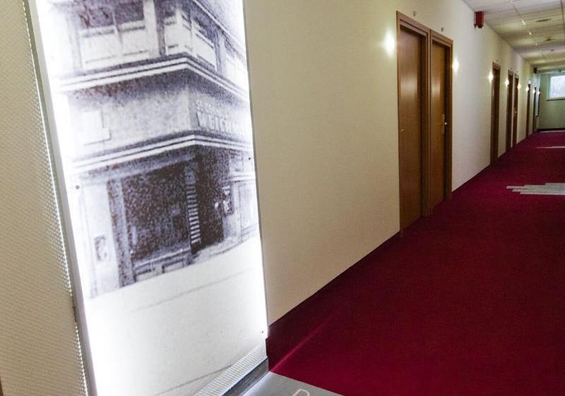 ホテル Malinowski Business