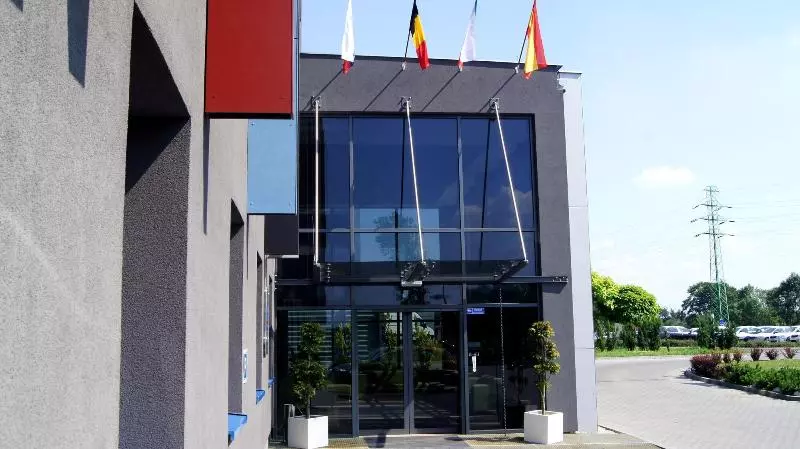 Отель Malinowski Business