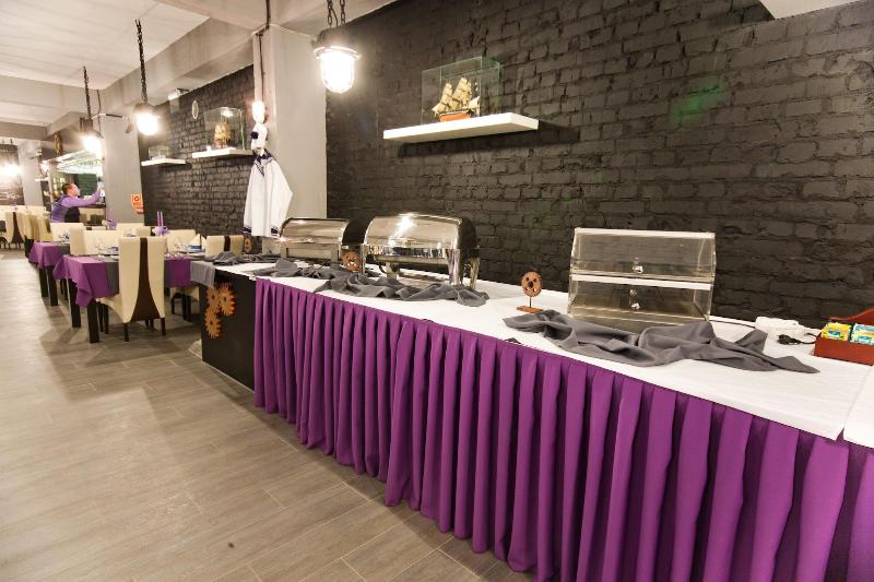 ホテル Malinowski Business