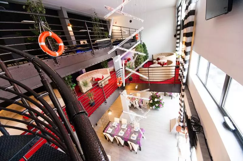 Отель Malinowski Business