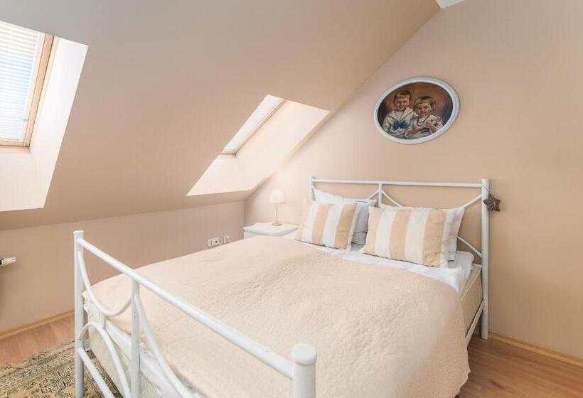 בית מלון כפרי Marina