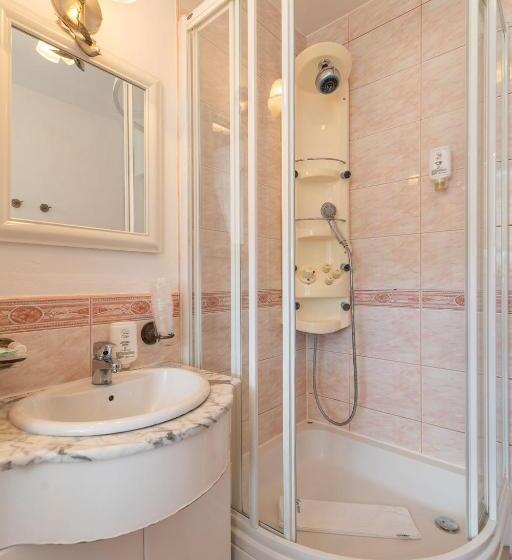 בית מלון כפרי Marina