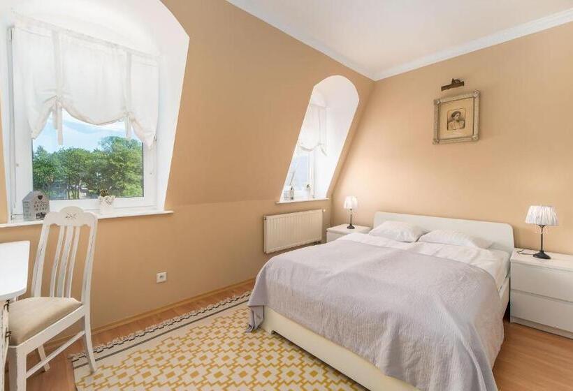 בית מלון כפרי Marina