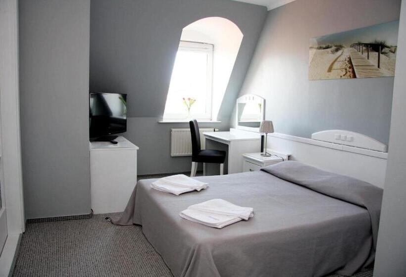 בית מלון כפרי Marina