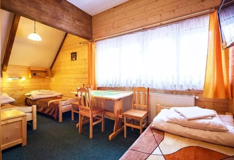 호텔 Osw Moszczeniczanka