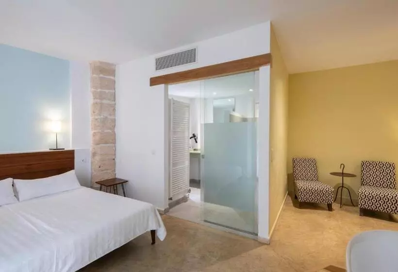 호텔 Palau Sa Font