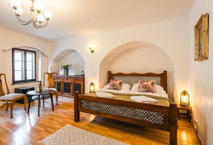 호텔 Penzion U Náměstí At The Town Square