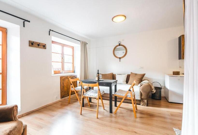 호텔 Penzion U Náměstí At The Town Square