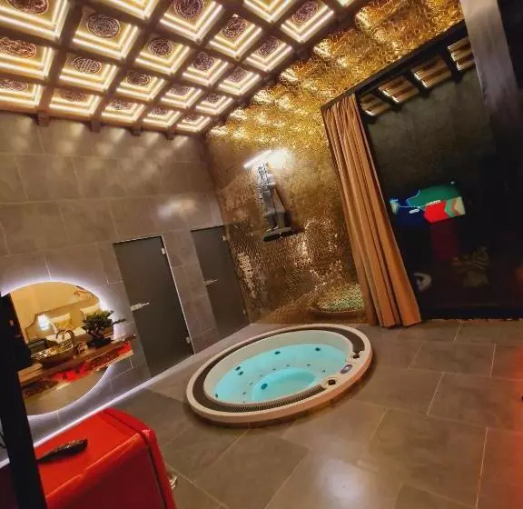 هتل Ramka & Restaurant & Wine Bar