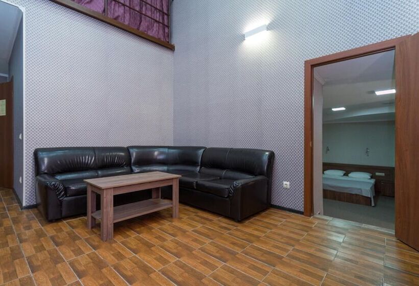 בית מלון כפרי Regina Malye Klyki