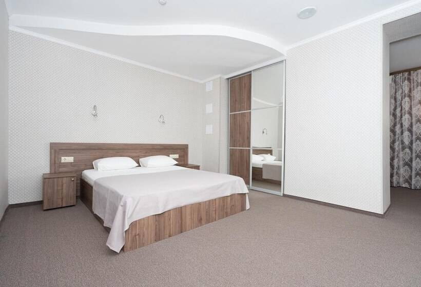 בית מלון כפרי Regina Malye Klyki