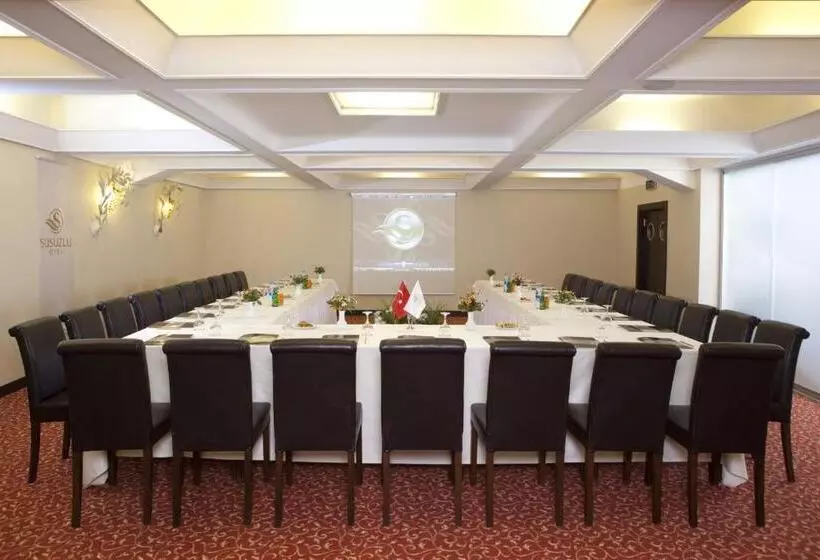 Hotelli Susuzlu Atlantis