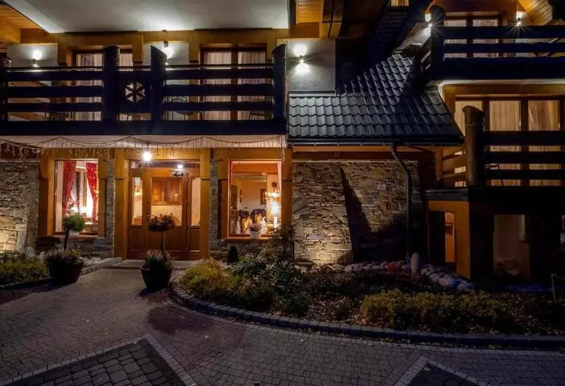 ホテル Willa Borowianka