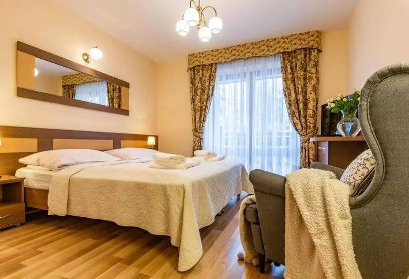 ホテル Willa Borowianka