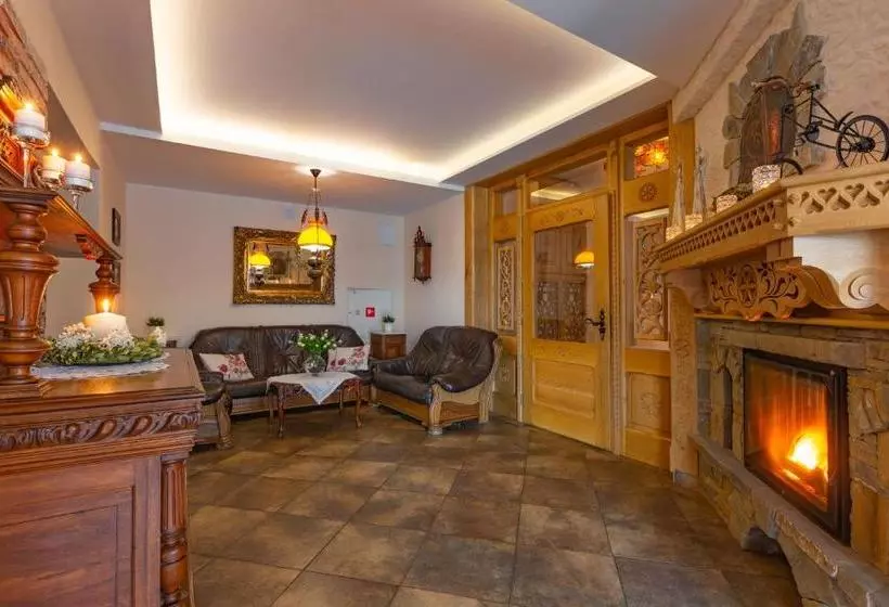 ホテル Willa Borowianka