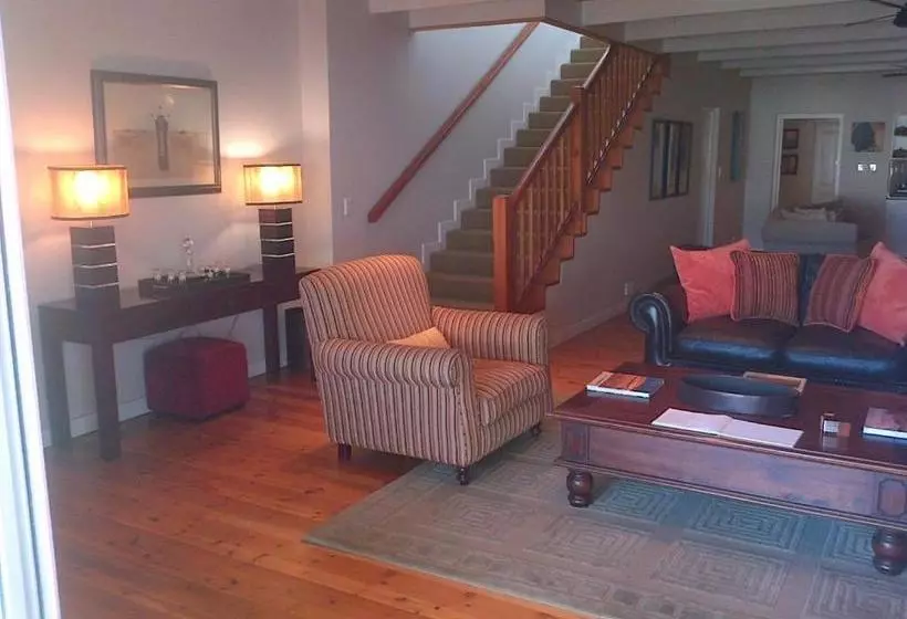 Nautilus Guest House