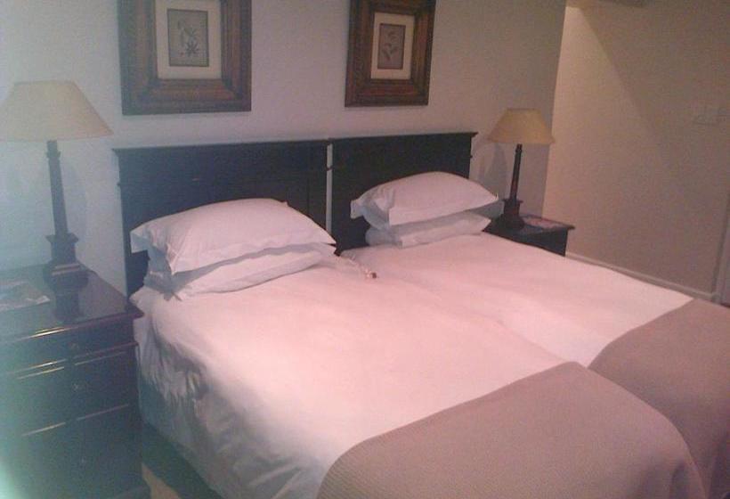 Nautilus Guest House