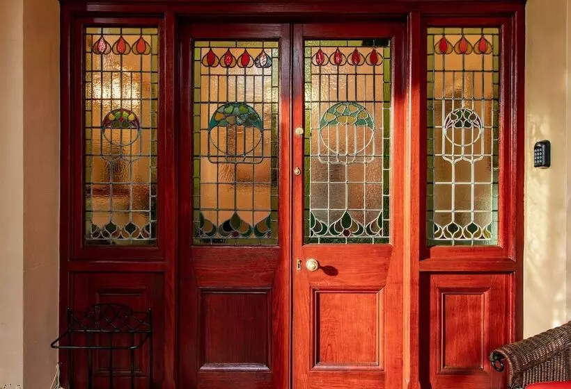 ペンション Carmichael House Boutique