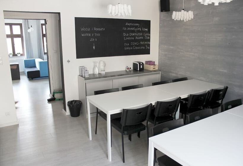 Soda Hostel & Apartments