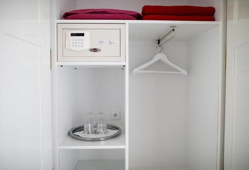 Villa Basileia Riverside