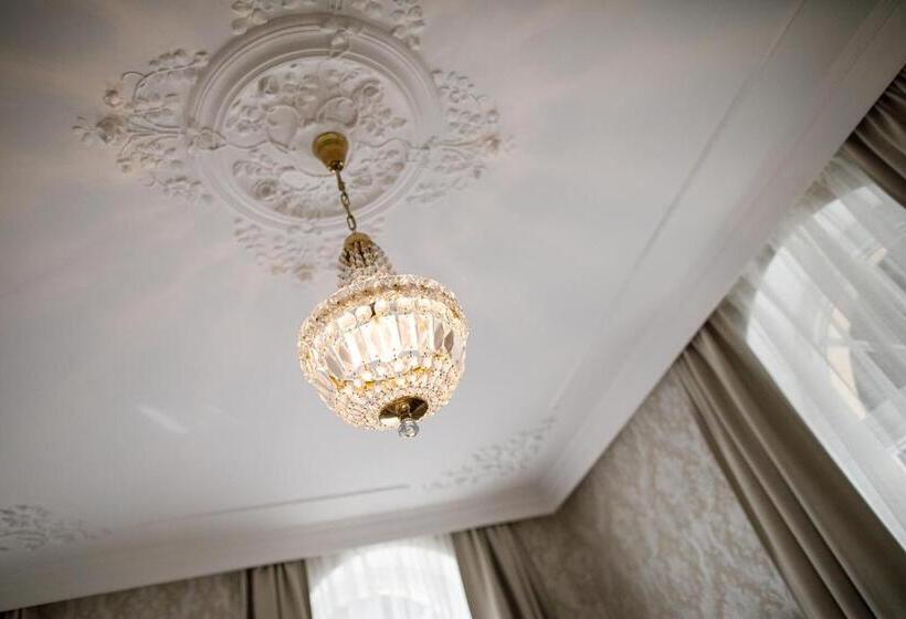 Villa Basileia Riverside