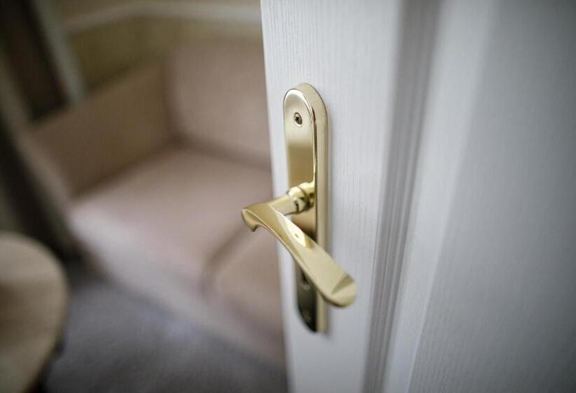 Villa Basileia Riverside