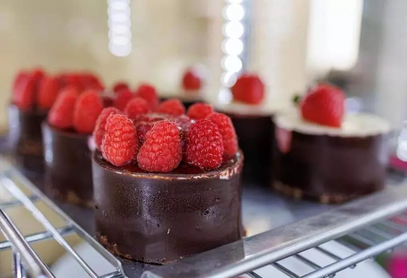 Villa Basileia Riverside