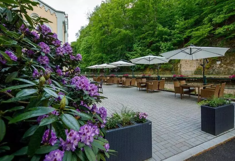 Villa Basileia Riverside