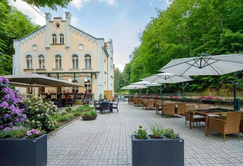 Villa Basileia Riverside