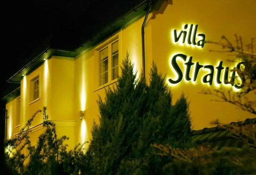 Villa Stratus